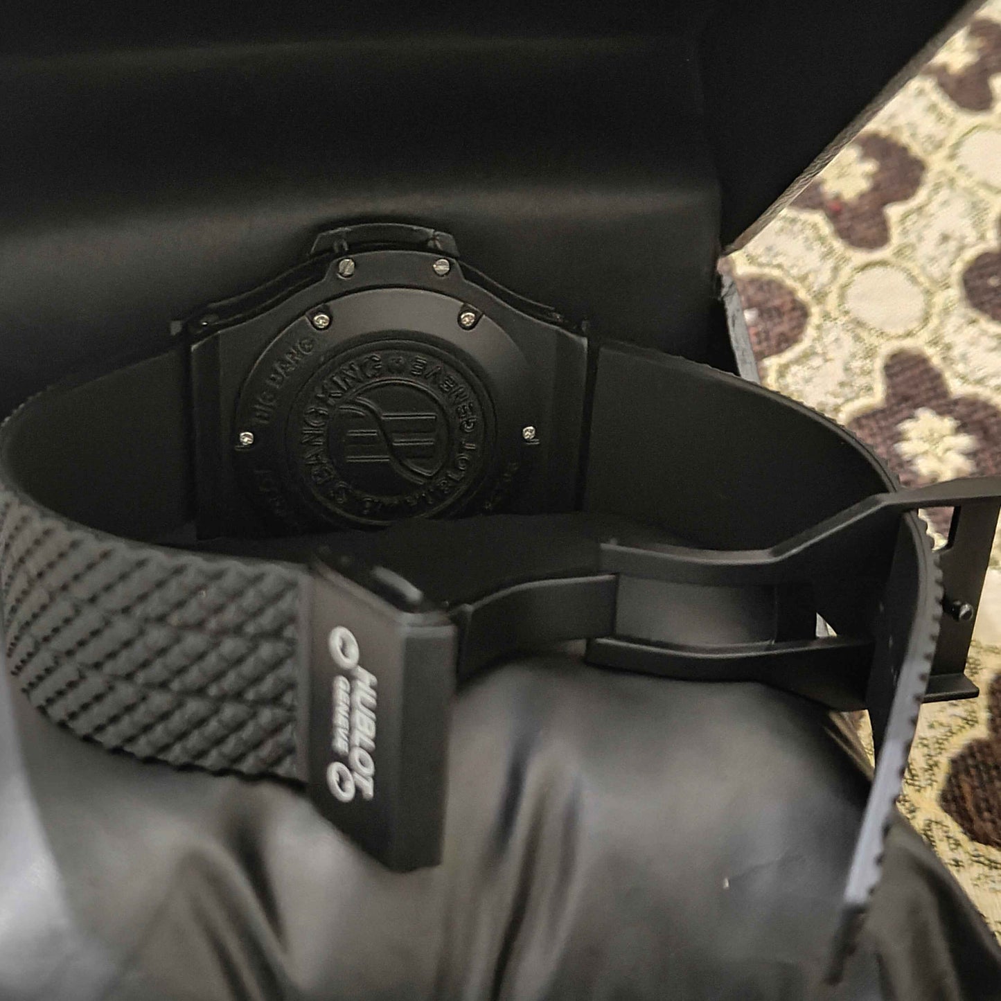 Hublot Big Bang King Men's Watch - Black Dial, Rubber Strap
